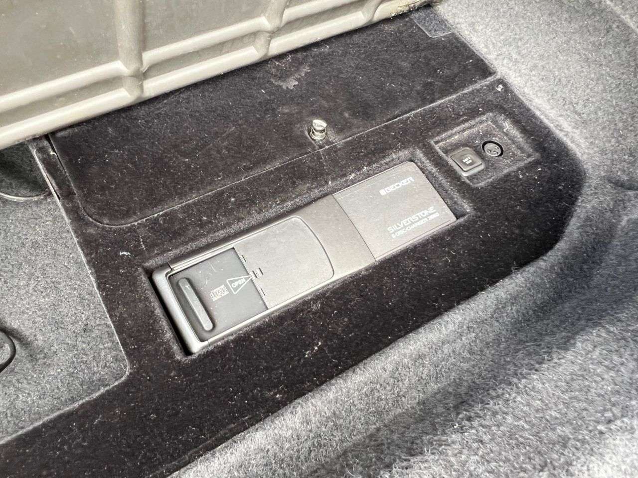 2002 ASTON MARTIN DB7 2002 ASTON MARTIN DB7