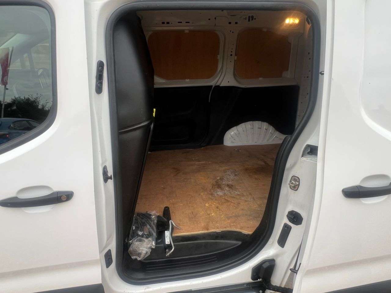 2020 PEUGEOT PARTNER 2020 PEUGEOT PARTNER