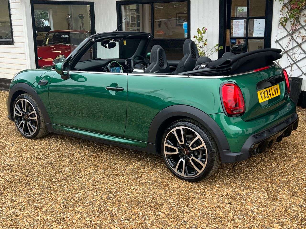 2024 MINI CONVERTIBLE 2024 MINI CONVERTIBLE