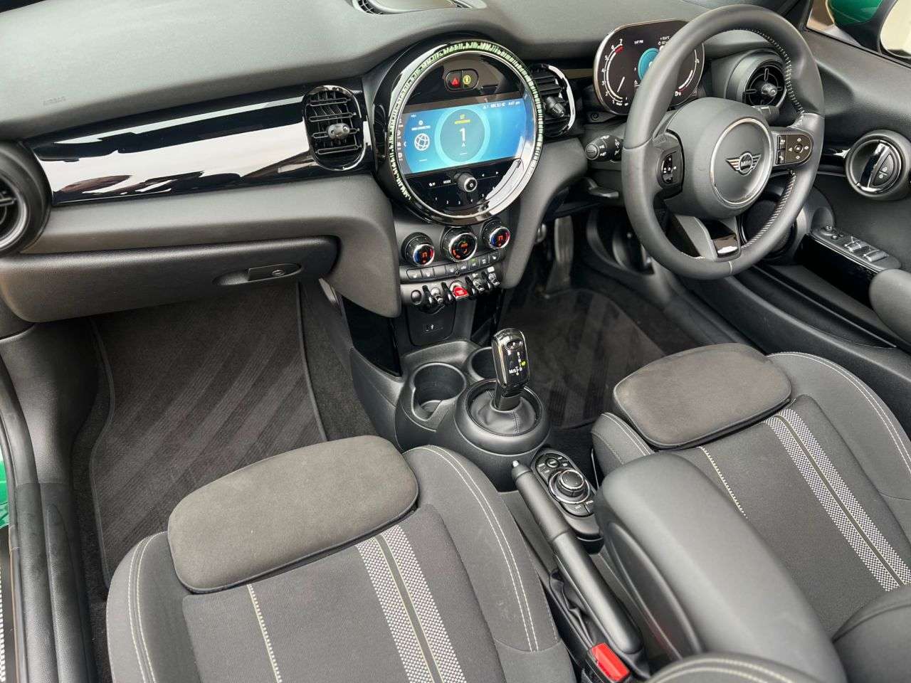 2024 MINI CONVERTIBLE 2024 MINI CONVERTIBLE