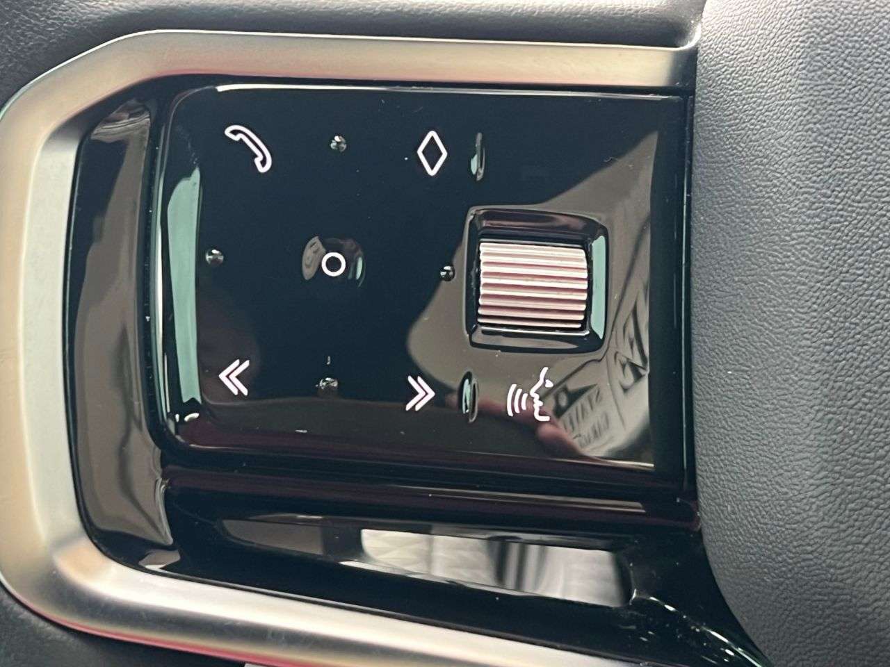 2022 LAND ROVER RANGE ROVER EVOQUE 2022 LAND ROVER RANGE ROVER EVOQUE