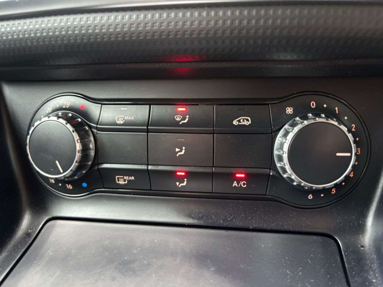 2013 MERCEDES-BENZ A-CLASS 2013 MERCEDES-BENZ A-CLASS