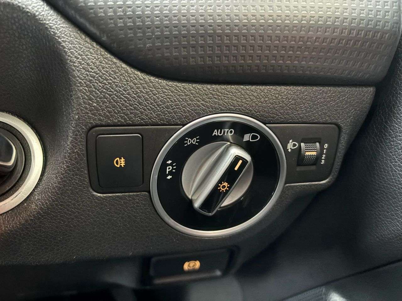 2013 MERCEDES-BENZ A-CLASS 2013 MERCEDES-BENZ A-CLASS