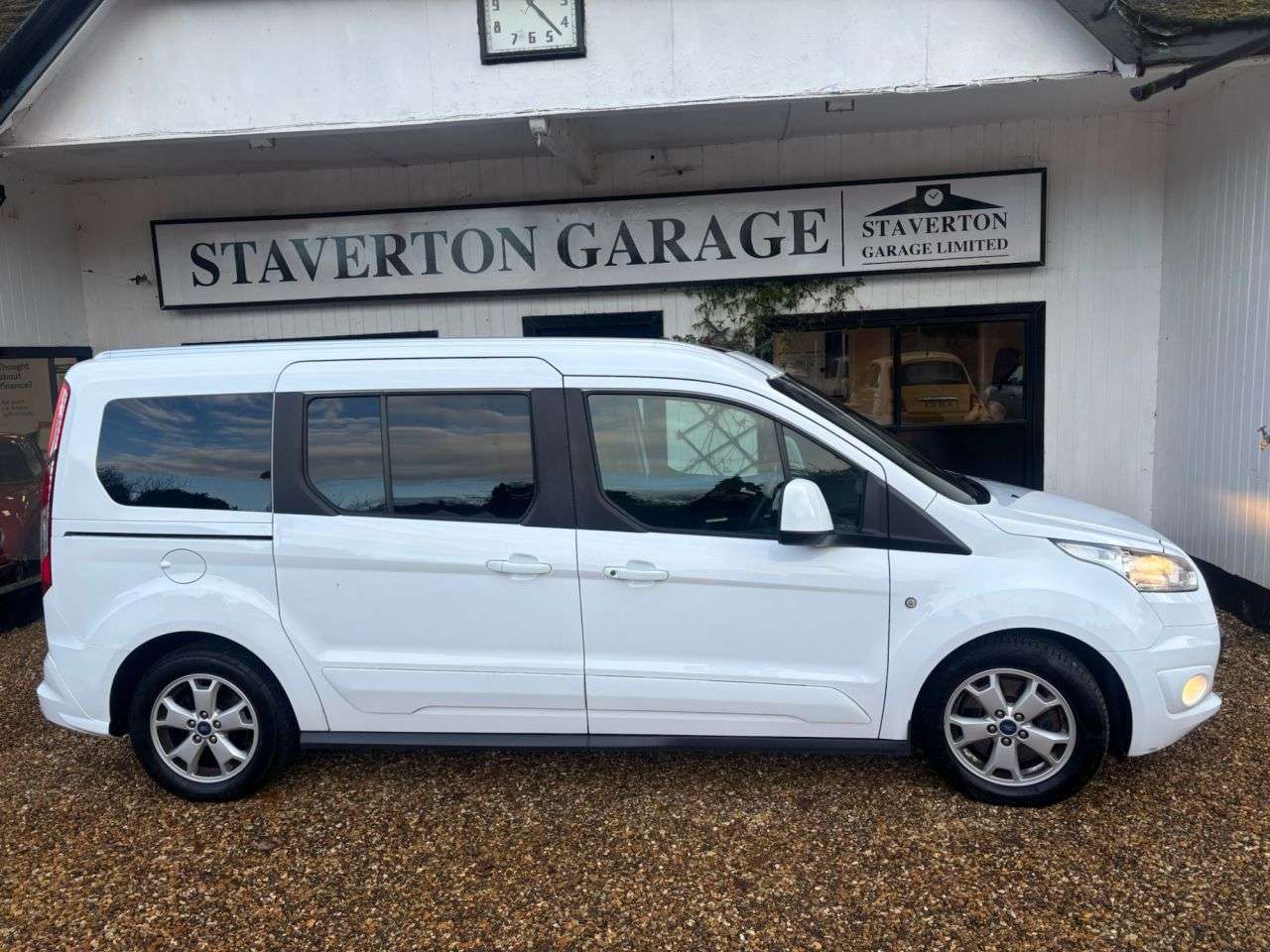 2017 FORD GRAND TOURNEO CONNECT 2017 FORD GRAND TOURNEO CONNECT