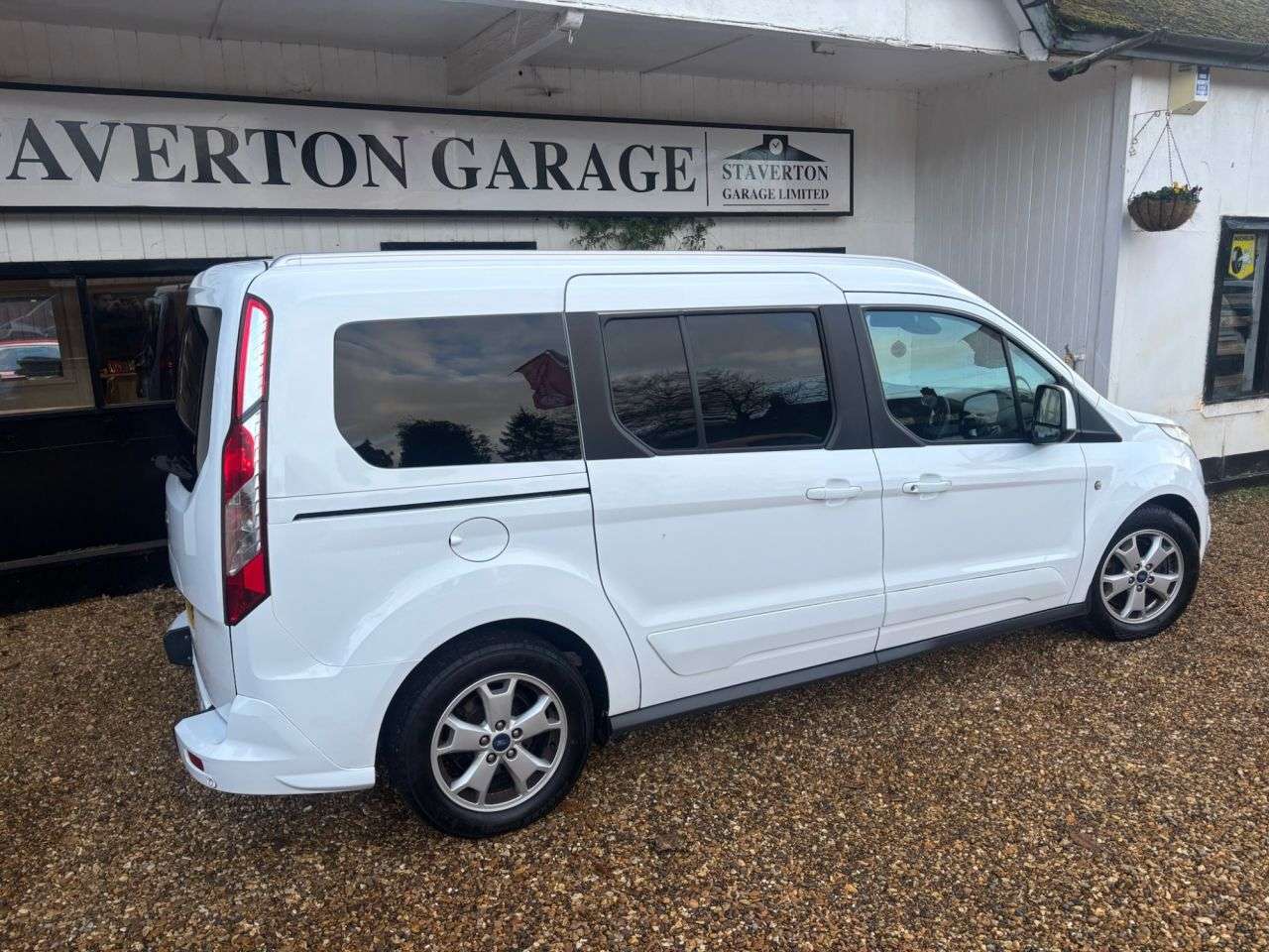 2017 FORD GRAND TOURNEO CONNECT 2017 FORD GRAND TOURNEO CONNECT