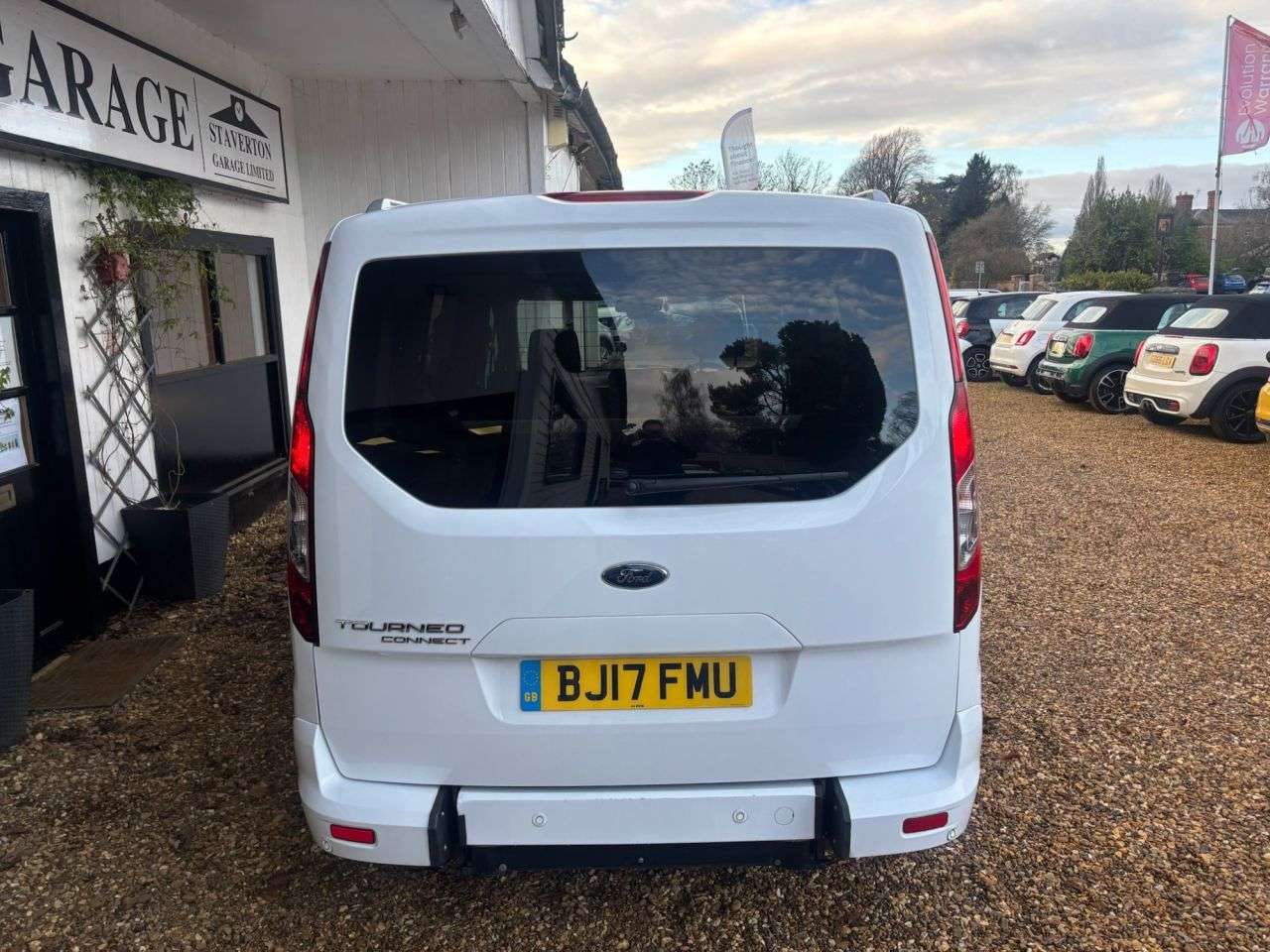 2017 FORD GRAND TOURNEO CONNECT 2017 FORD GRAND TOURNEO CONNECT