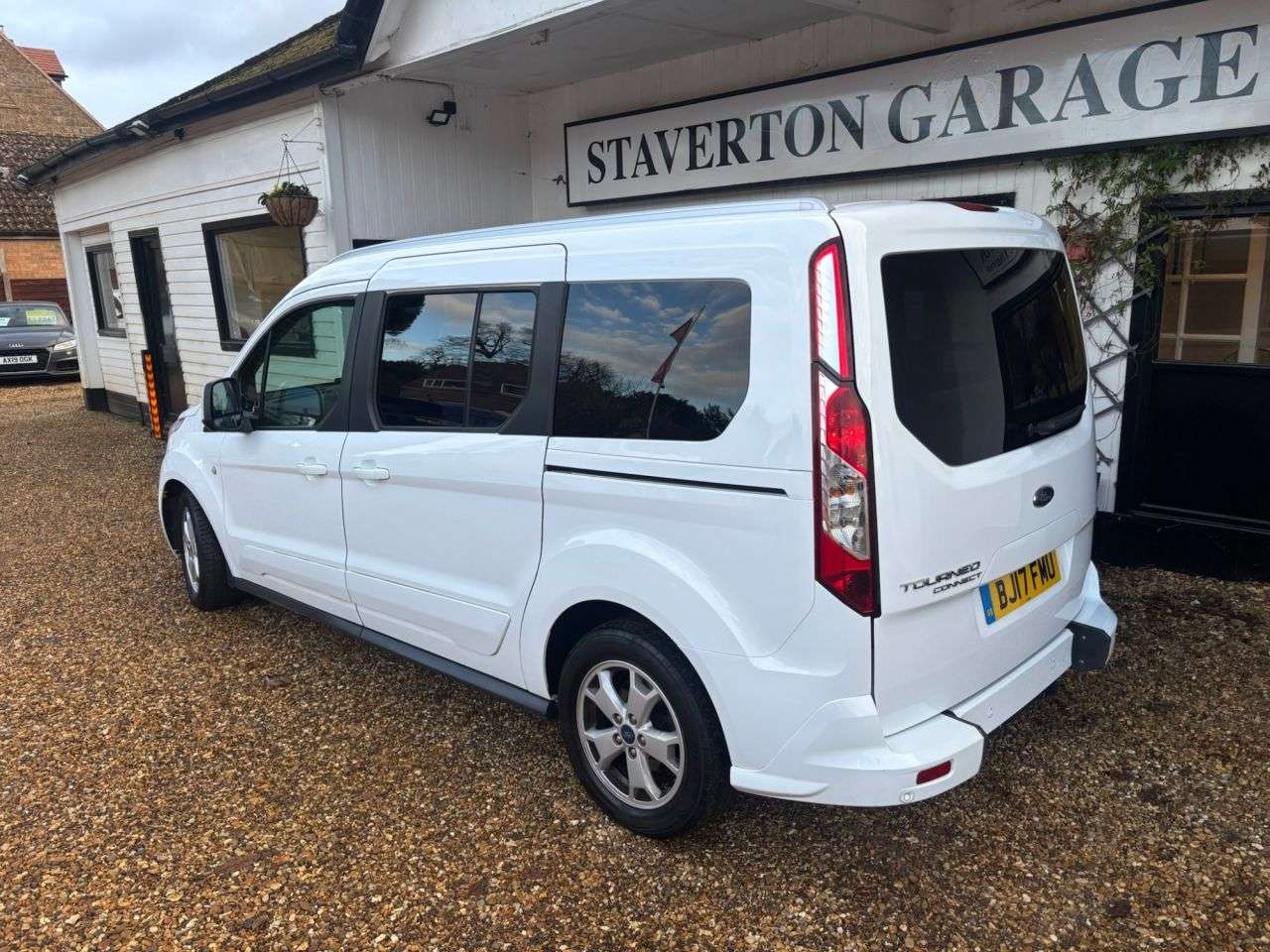 2017 FORD GRAND TOURNEO CONNECT 2017 FORD GRAND TOURNEO CONNECT