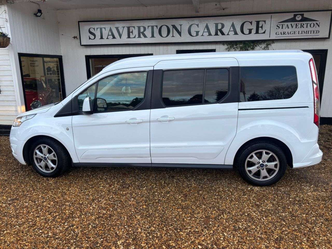 2017 FORD GRAND TOURNEO CONNECT 2017 FORD GRAND TOURNEO CONNECT