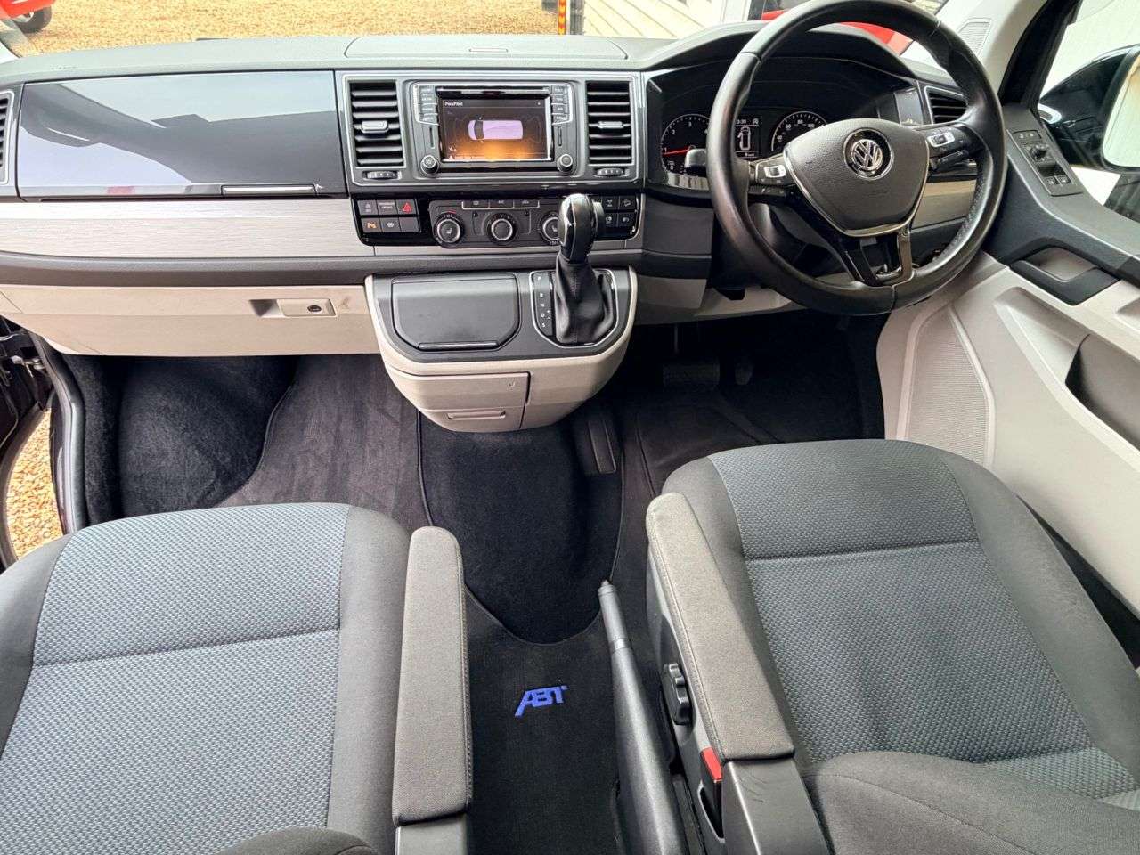 A 2018 VOLKSWAGEN TRANSPORTER 2.0 BiTDI T32 BlueMotion Tech Window Van 4dr Diesel DSG 4Motion SWB Euro 6 A 2018 VOLKSWAGEN TRANSPORTER 2.0 BiTDI T32 BlueMotion Tech Window Van 4dr Diesel DSG 4Motion SWB Euro 6