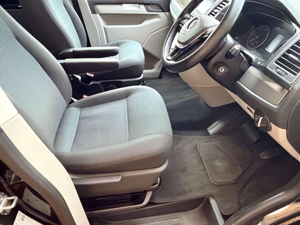 2018 VOLKSWAGEN TRANSPORTER 2018 VOLKSWAGEN TRANSPORTER