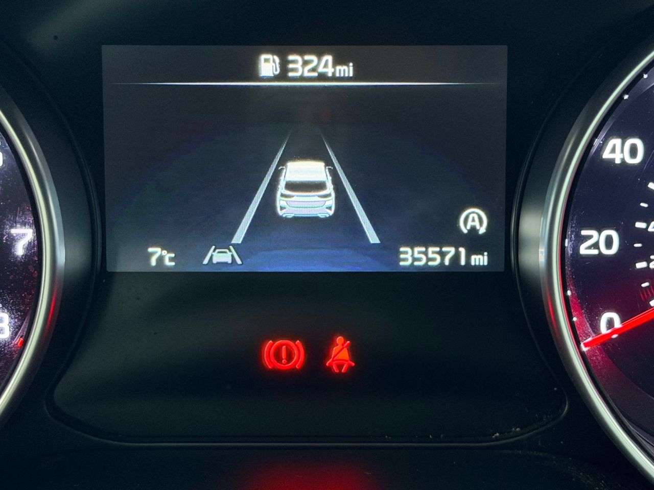 A 2022 KIA CEED 1.5 T-GDi GT-Line Hatchback 5dr Petrol Manual Euro 6 (s/s) (158 bhp) A 2022 KIA CEED 1.5 T-GDi GT-Line Hatchback 5dr Petrol Manual Euro 6 (s/s) (158 bhp)