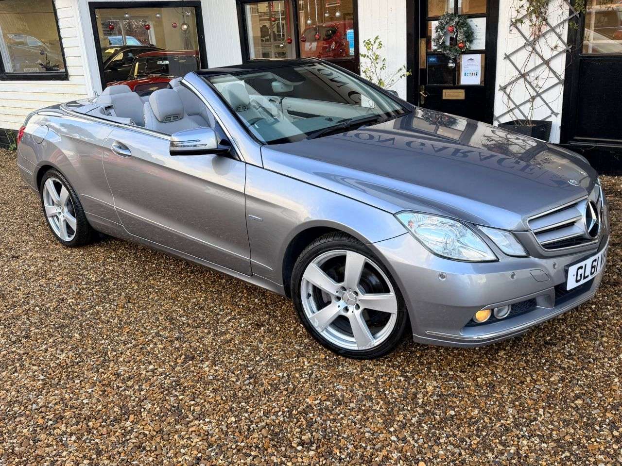 A 2012 MERCEDES-BENZ E-CLASS 1.8 E200 BlueEfficiency SE Edition 125 Cabriolet 2dr Petrol Manual Euro 5 ( A 2012 MERCEDES-BENZ E-CLASS 1.8 E200 BlueEfficiency SE Edition 125 Cabriolet 2dr Petrol Manual Euro 5 (
