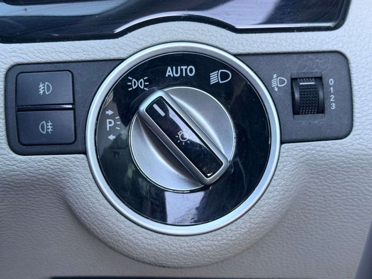 2012 MERCEDES-BENZ E-CLASS 2012 MERCEDES-BENZ E-CLASS