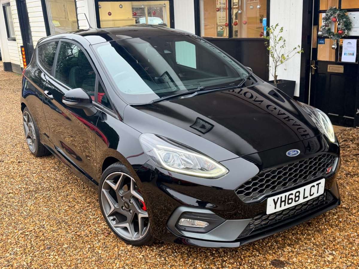 Check out this Ford Fiesta 2018 Petrol Manual