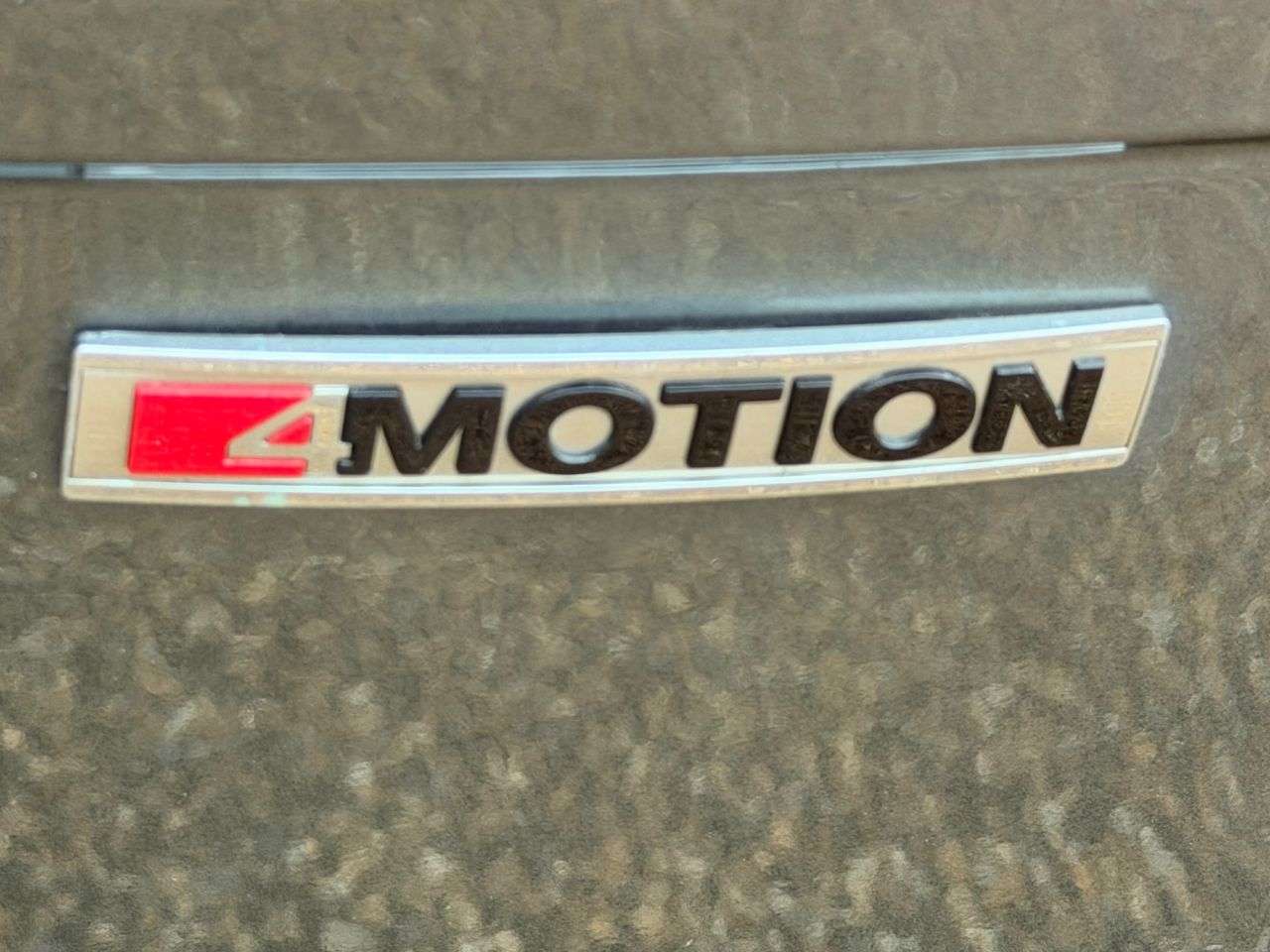 2018 VOLKSWAGEN TIGUAN 2018 VOLKSWAGEN TIGUAN