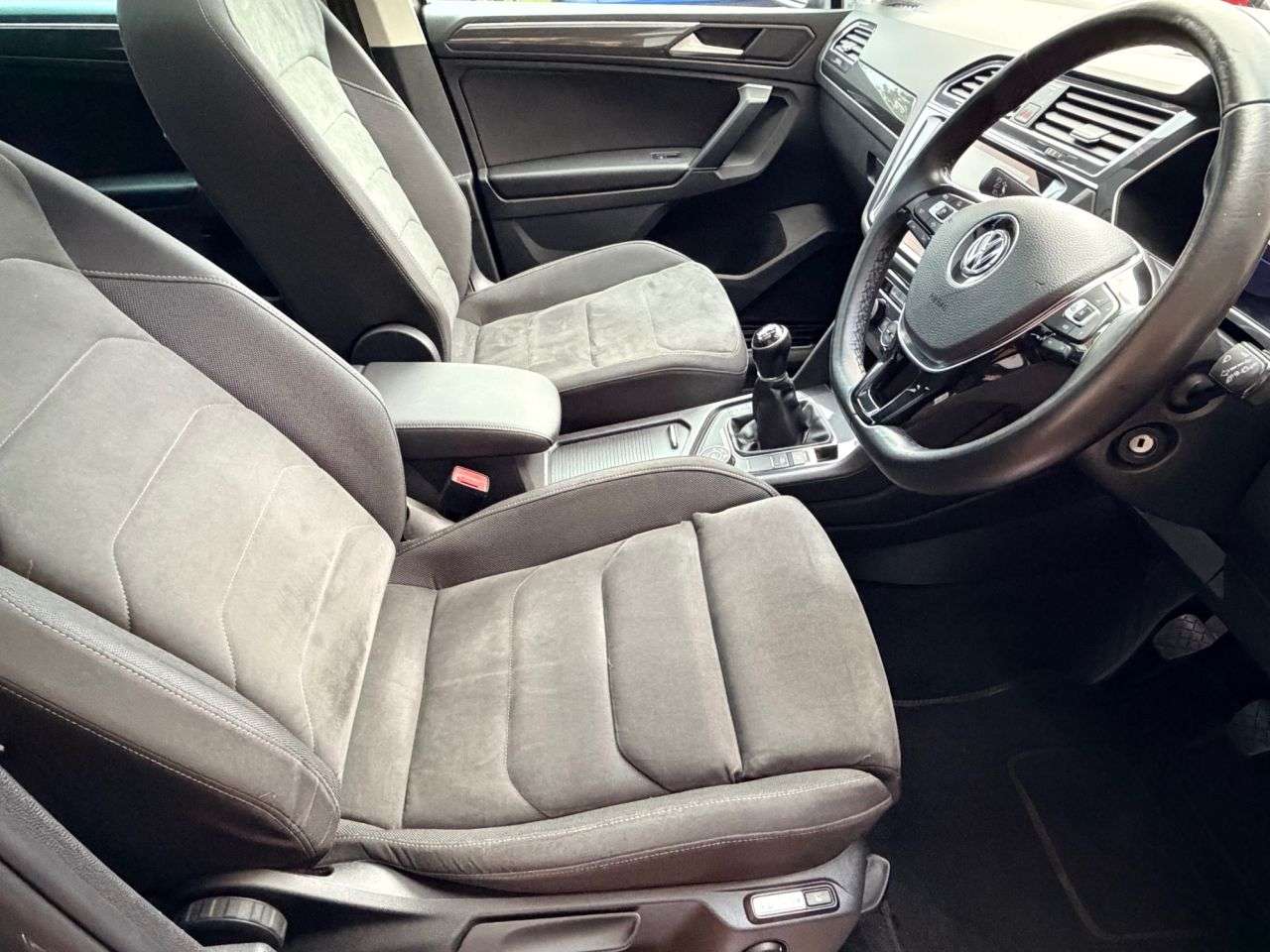 2018 VOLKSWAGEN TIGUAN 2018 VOLKSWAGEN TIGUAN