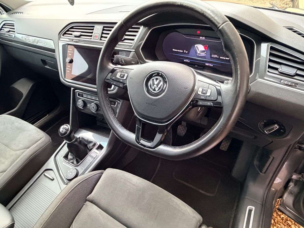 2018 VOLKSWAGEN TIGUAN 2018 VOLKSWAGEN TIGUAN