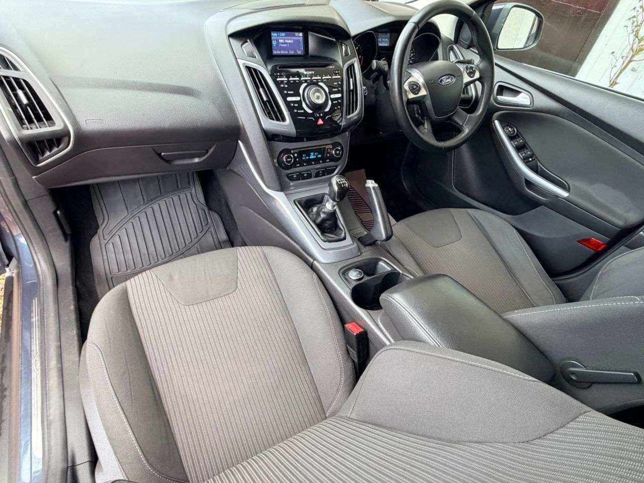 A 2013 FORD FOCUS 1.6 TDCi Titanium Hatchback 5dr Diesel Manual Euro 5 (s/s) (115 ps) A 2013 FORD FOCUS 1.6 TDCi Titanium Hatchback 5dr Diesel Manual Euro 5 (s/s) (115 ps)