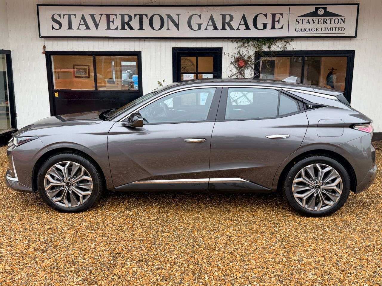 2023 DS AUTOMOBILES DS 4 2023 DS AUTOMOBILES DS 4