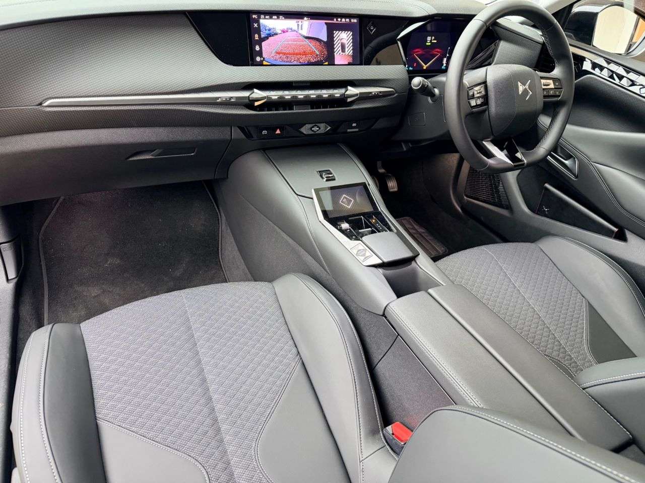 A 2023 DS AUTOMOBILES DS 4 1.6 E-TENSE 12.4kWh Trocadero Hatchback 5dr Petrol Plug-in Hybrid EAT8 Euro A 2023 DS AUTOMOBILES DS 4 1.6 E-TENSE 12.4kWh Trocadero Hatchback 5dr Petrol Plug-in Hybrid EAT8 Euro