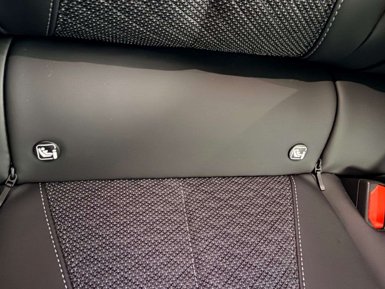 2023 DS AUTOMOBILES DS 4 2023 DS AUTOMOBILES DS 4