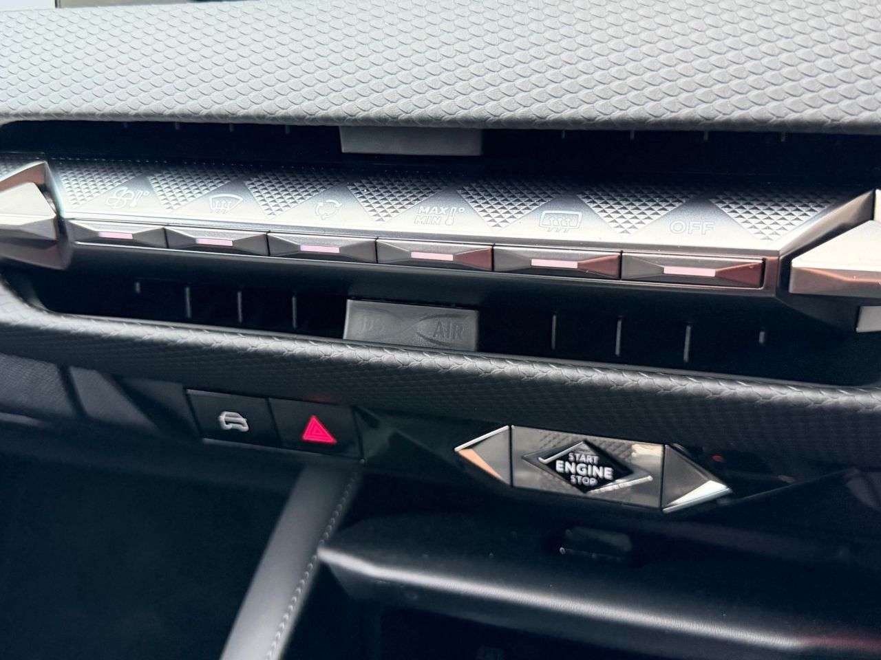 2023 DS AUTOMOBILES DS 4 2023 DS AUTOMOBILES DS 4