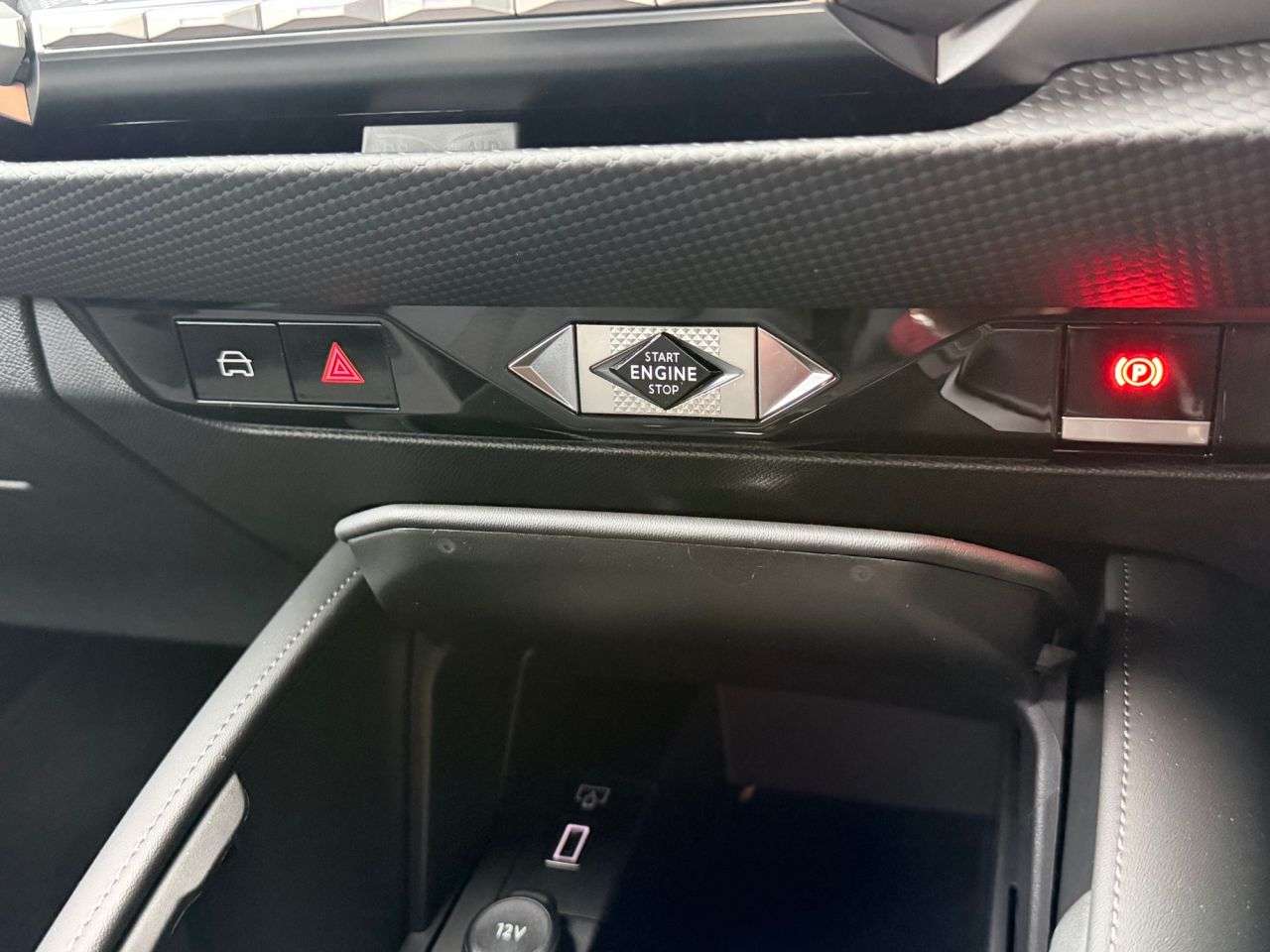 2023 DS AUTOMOBILES DS 4 2023 DS AUTOMOBILES DS 4