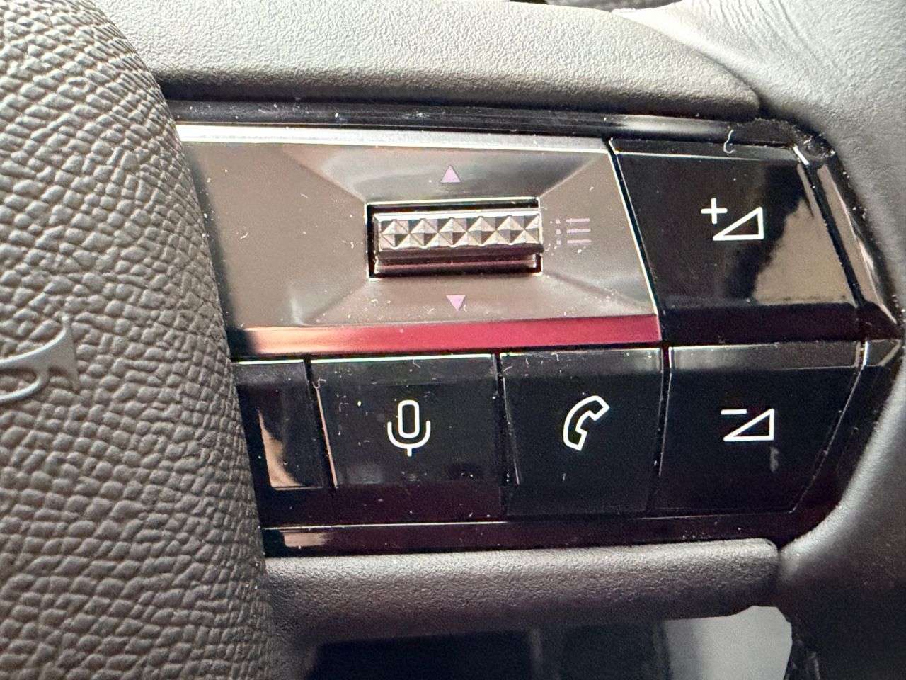 2023 DS AUTOMOBILES DS 4 2023 DS AUTOMOBILES DS 4