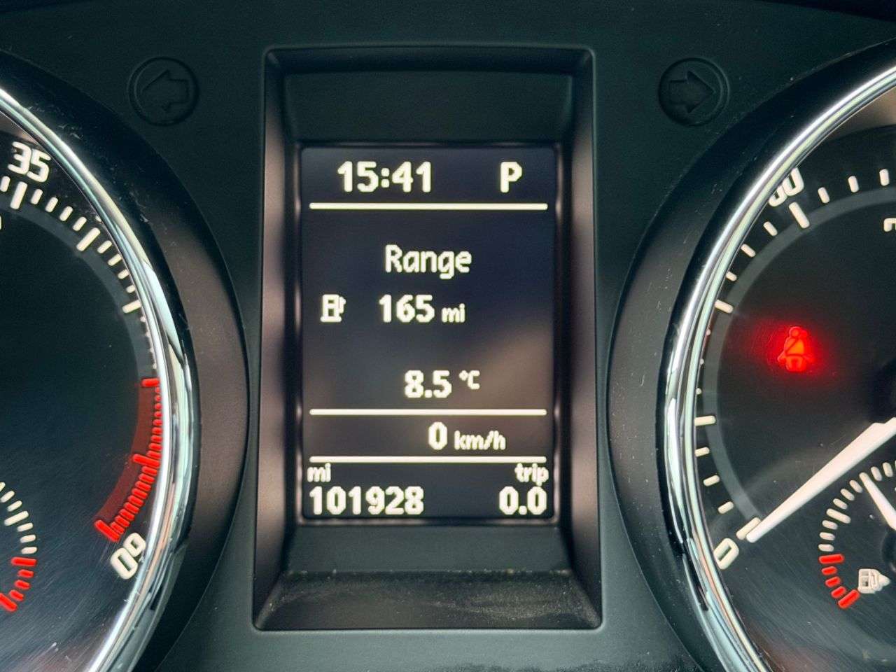 A 2015 SKODA YETI 2.0 TDI Monte Carlo SUV 5dr Diesel DSG 4WD Euro 6 (s/s) (150 ps) A 2015 SKODA YETI 2.0 TDI Monte Carlo SUV 5dr Diesel DSG 4WD Euro 6 (s/s) (150 ps)