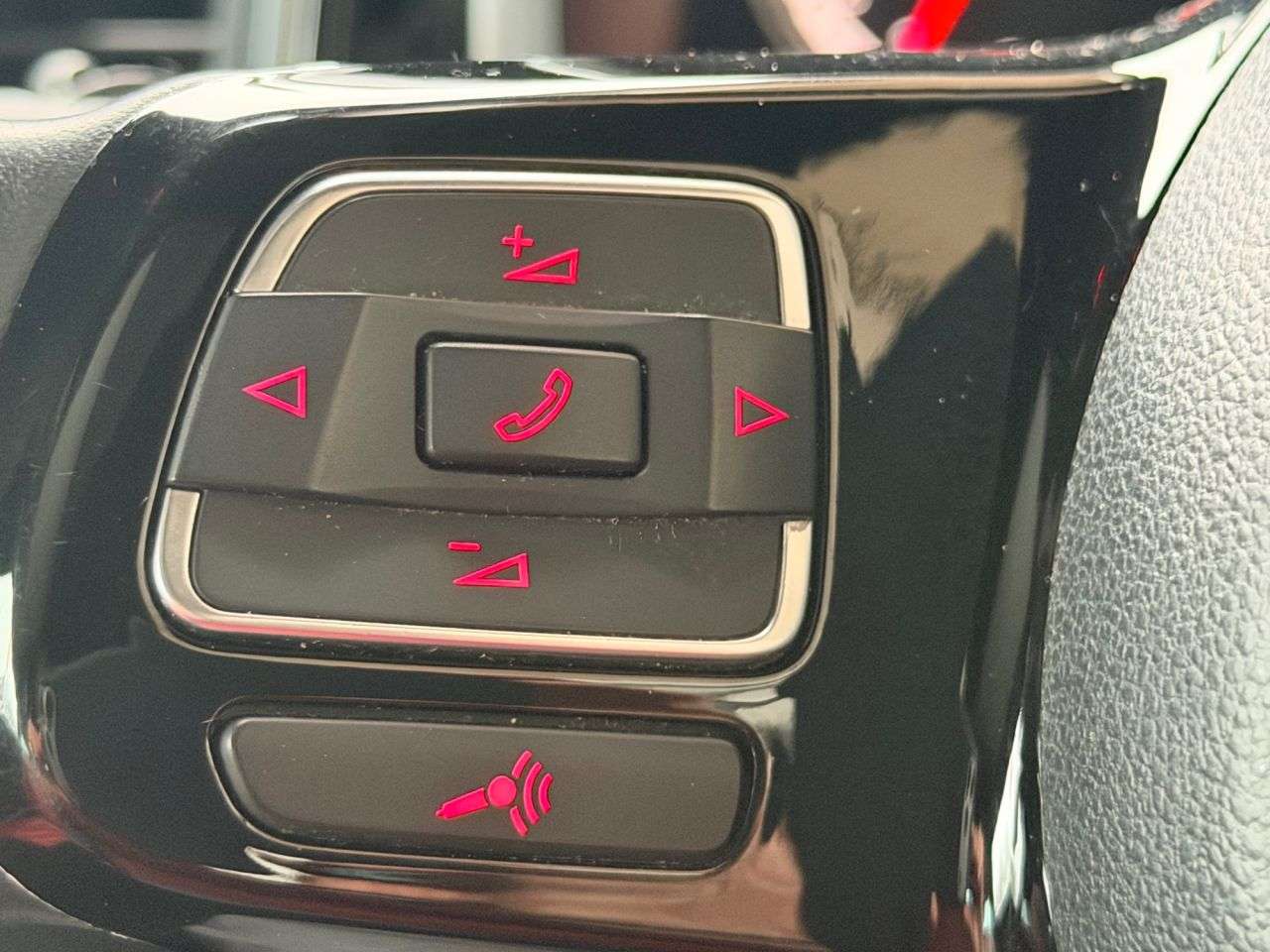 2014 VOLKSWAGEN BEETLE 2014 VOLKSWAGEN BEETLE