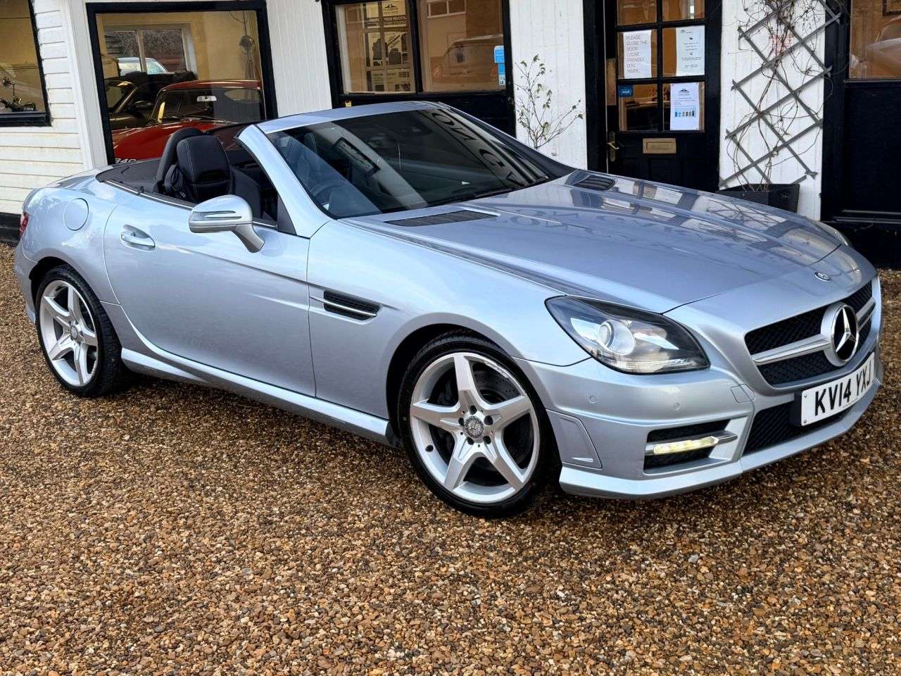A 2014 MERCEDES-BENZ SLK 3.5 SLK350 AMG Sport Convertible 2dr Petrol G-Tronic+ Euro 5 (s/s) (306 ps) A 2014 MERCEDES-BENZ SLK 3.5 SLK350 AMG Sport Convertible 2dr Petrol G-Tronic+ Euro 5 (s/s) (306 ps)
