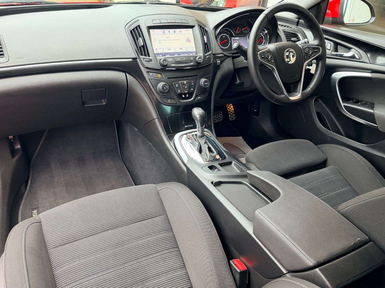 A 2016 VAUXHALL INSIGNIA SRI NAV CDTI A 2016 VAUXHALL INSIGNIA SRI NAV CDTI