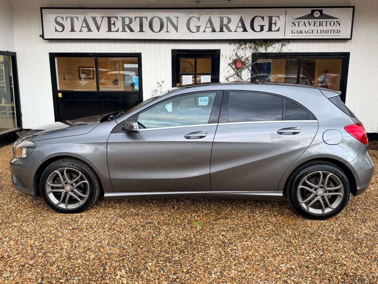 2014 MERCEDES-BENZ A-CLASS 2014 MERCEDES-BENZ A-CLASS