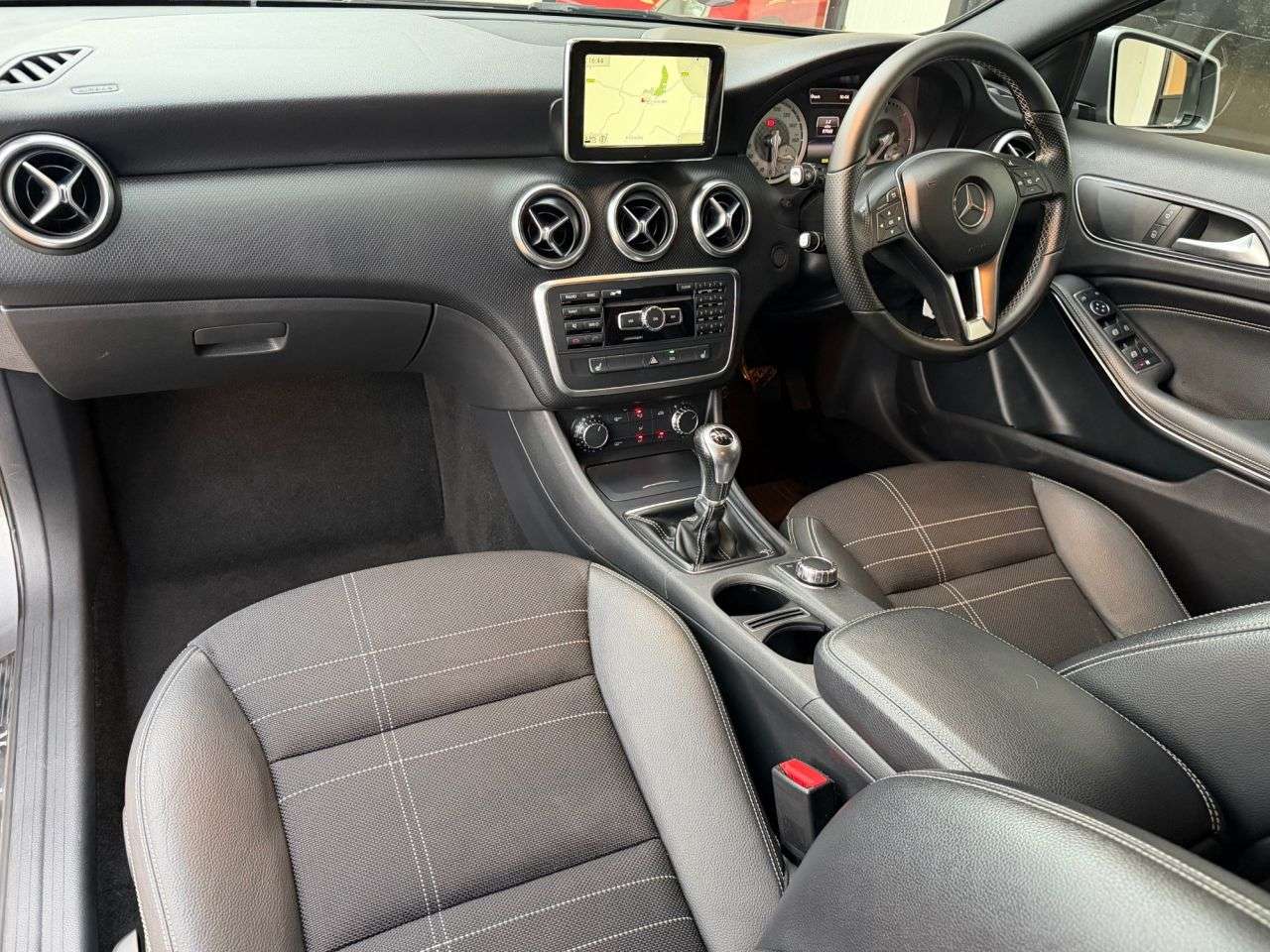 A 2014 MERCEDES-BENZ A-CLASS 2.1 A200 CDI Sport Hatchback 5dr Diesel Manual Euro 6 (s/s) (136 ps) A 2014 MERCEDES-BENZ A-CLASS 2.1 A200 CDI Sport Hatchback 5dr Diesel Manual Euro 6 (s/s) (136 ps)
