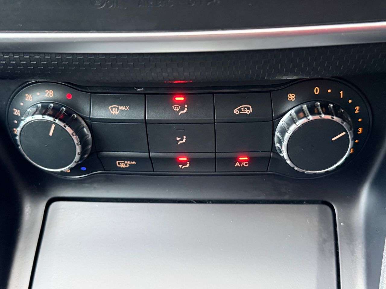 2014 MERCEDES-BENZ A-CLASS 2014 MERCEDES-BENZ A-CLASS