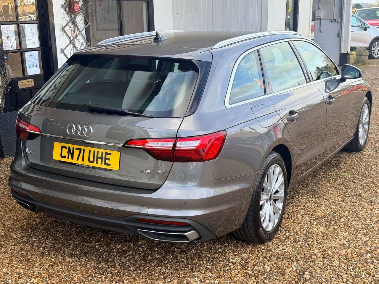 2021 AUDI A4 AVANT 2021 AUDI A4 AVANT