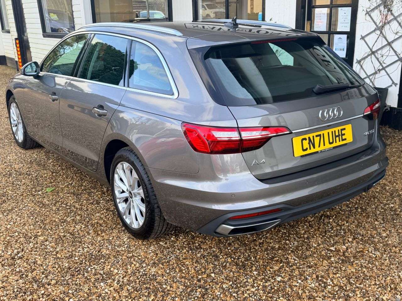 2021 AUDI A4 AVANT 2021 AUDI A4 AVANT