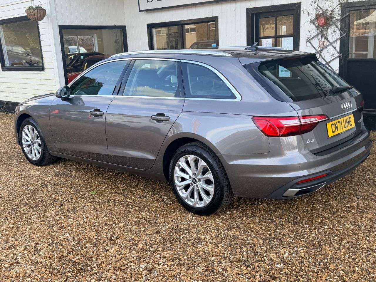 2021 AUDI A4 AVANT 2021 AUDI A4 AVANT