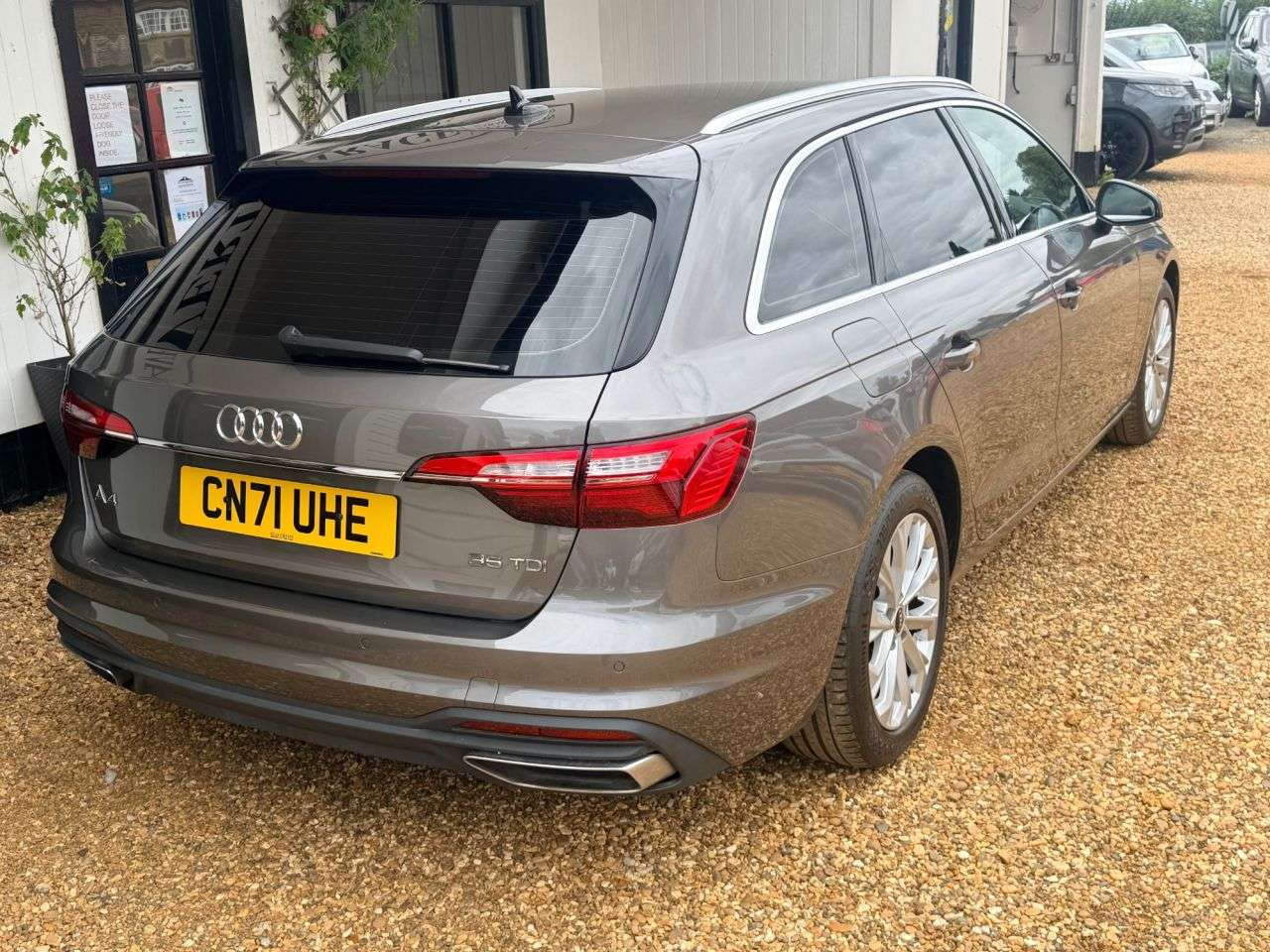 2021 AUDI A4 AVANT 2021 AUDI A4 AVANT