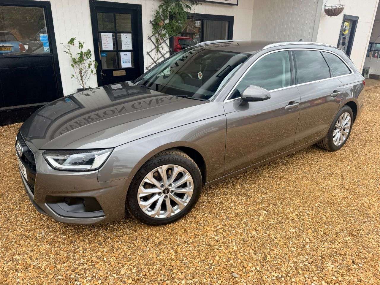 2021 AUDI A4 AVANT 2021 AUDI A4 AVANT