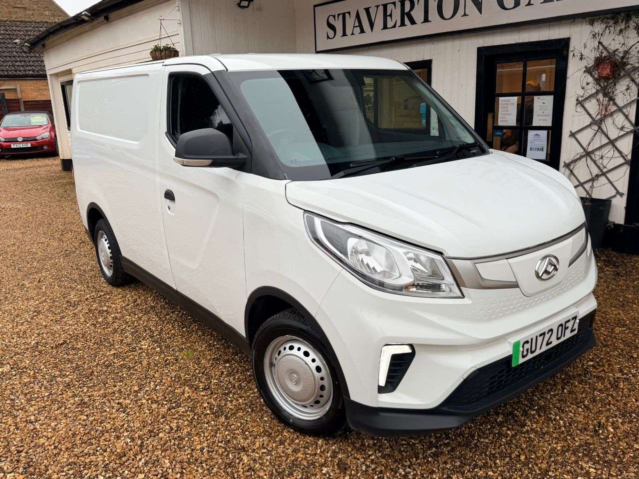 A 2022 MAXUS EDELIVER 3 50.23kWh Panel Van 5dr Electric Auto FWD L1 (122 ps) A 2022 MAXUS EDELIVER 3 50.23kWh Panel Van 5dr Electric Auto FWD L1 (122 ps)