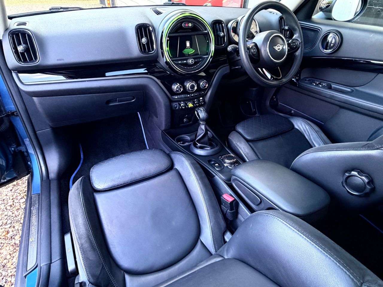 A 2019 MINI COUNTRYMAN 1.5 7.6kWh GPF Cooper S E SUV 5dr Petrol Plug-in Hybrid Auto ALL4 Euro 6 (s A 2019 MINI COUNTRYMAN 1.5 7.6kWh GPF Cooper S E SUV 5dr Petrol Plug-in Hybrid Auto ALL4 Euro 6 (s
