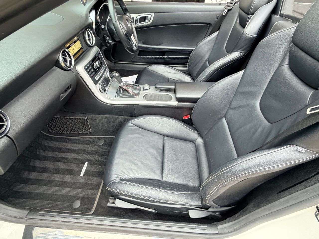 2011 MERCEDES-BENZ SLK 2011 MERCEDES-BENZ SLK