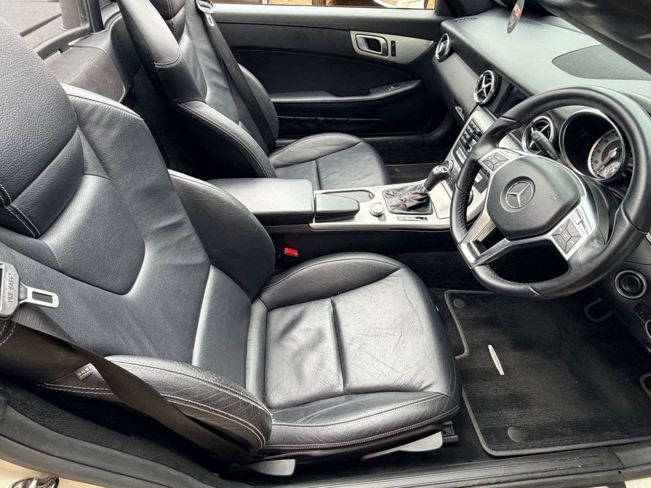 2011 MERCEDES-BENZ SLK 2011 MERCEDES-BENZ SLK