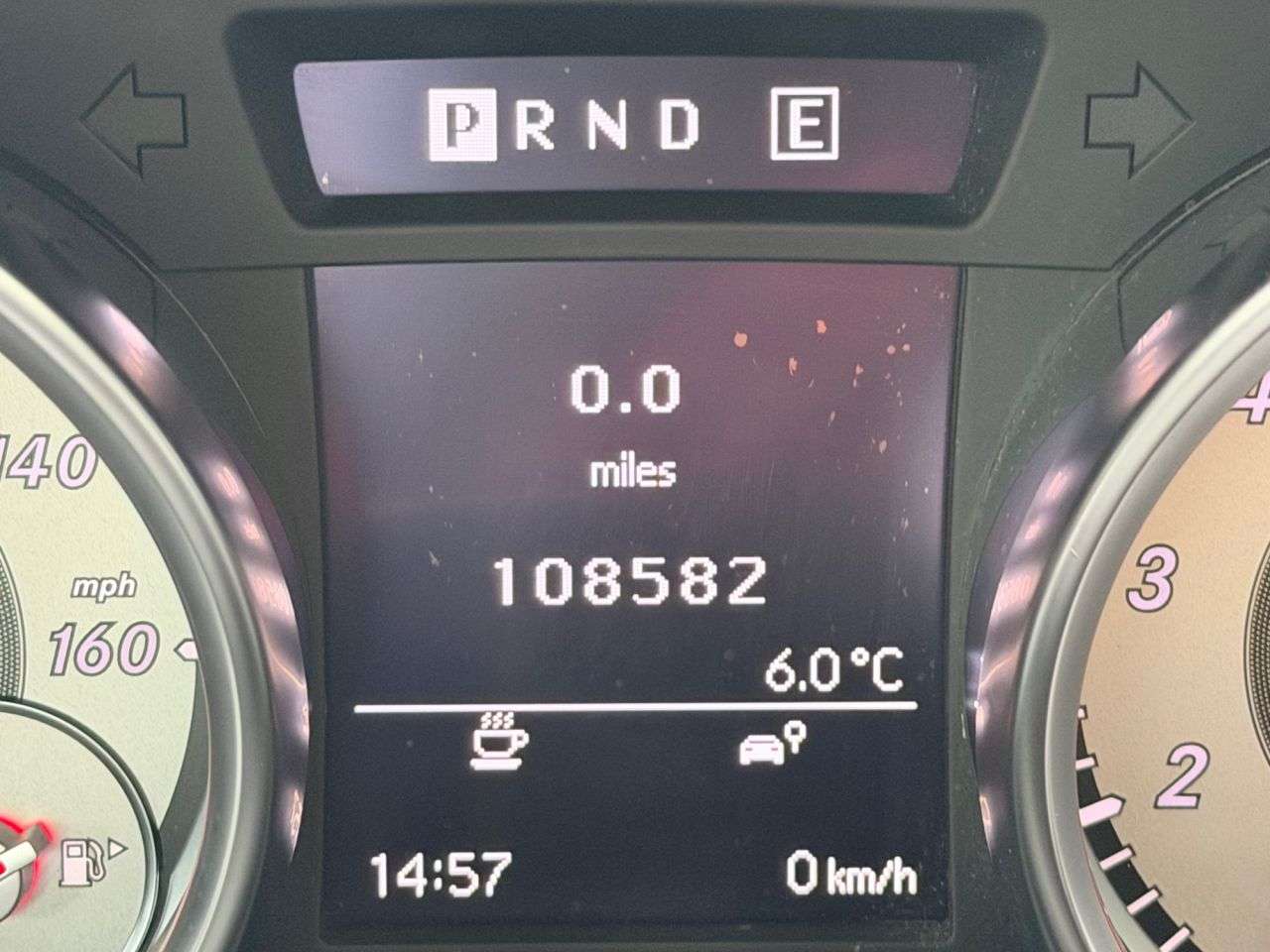 A 2011 MERCEDES-BENZ SLK 1.8 SLK200 BlueEfficiency Edition 125 Convertible 2dr Petrol G-Tronic+ Euro A 2011 MERCEDES-BENZ SLK 1.8 SLK200 BlueEfficiency Edition 125 Convertible 2dr Petrol G-Tronic+ Euro