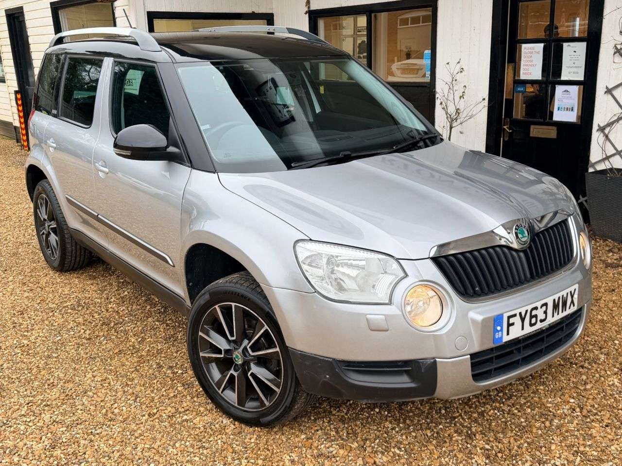 A 2013 SKODA YETI 2.0 TDI Adventure SUV 5dr Diesel Manual Euro 5 (110 ps) A 2013 SKODA YETI 2.0 TDI Adventure SUV 5dr Diesel Manual Euro 5 (110 ps)