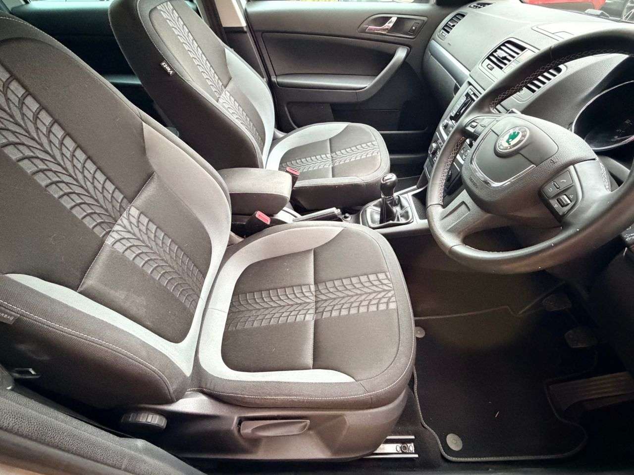 2013 SKODA YETI 2013 SKODA YETI