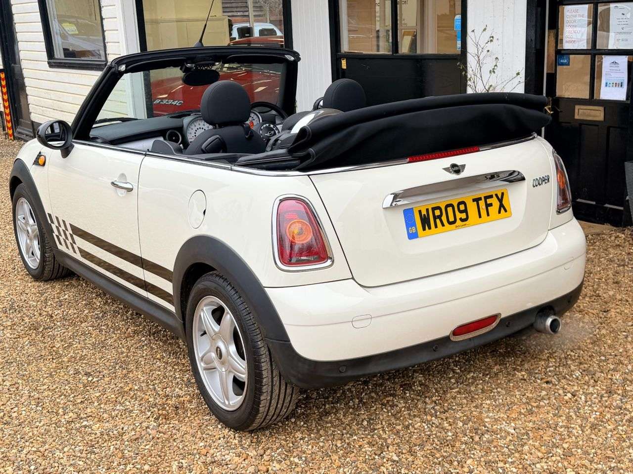 2009 MINI CONVERTIBLE 2009 MINI CONVERTIBLE