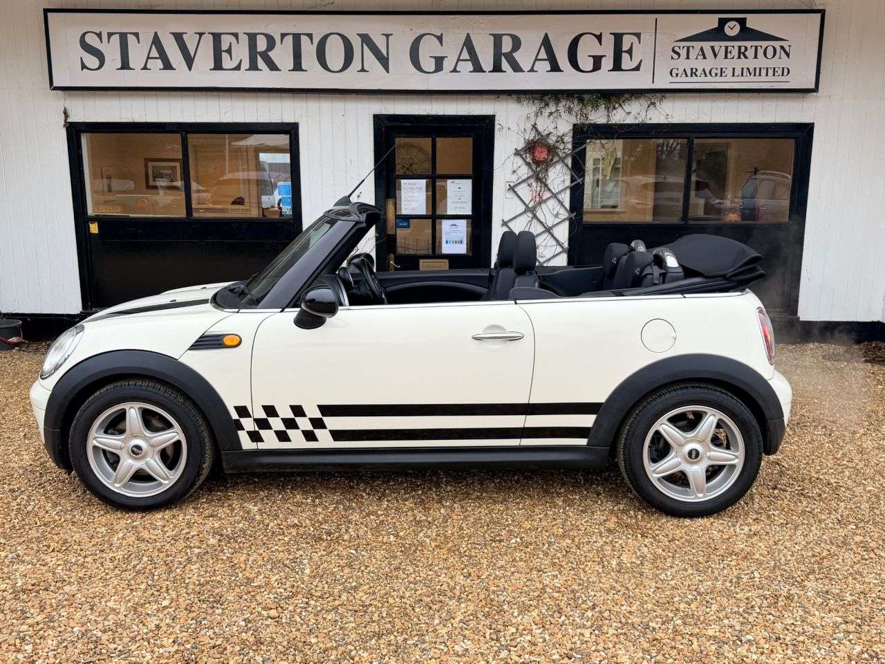 2009 MINI CONVERTIBLE 2009 MINI CONVERTIBLE
