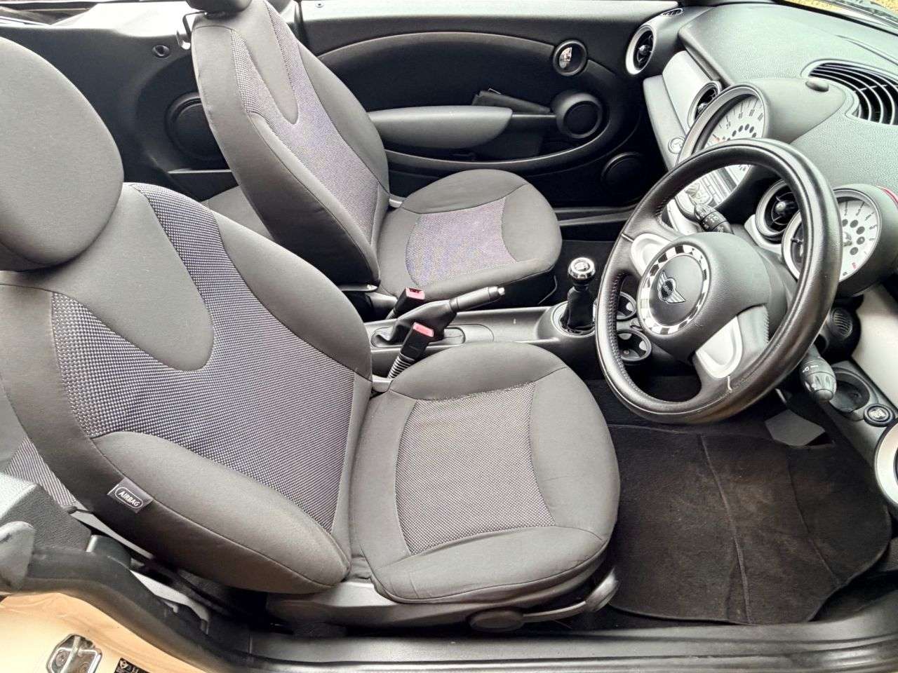 2009 MINI CONVERTIBLE 2009 MINI CONVERTIBLE